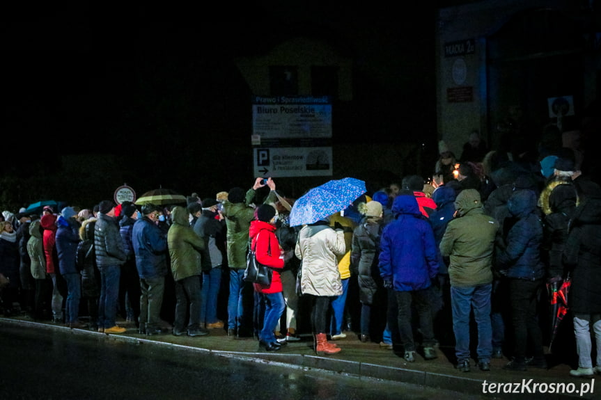 Protest przed biurem Piotra Babinetza w Krośnie