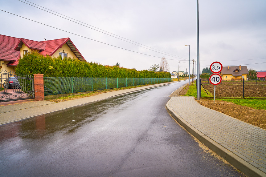 Przebudowa dróg w gminie Jedlicze