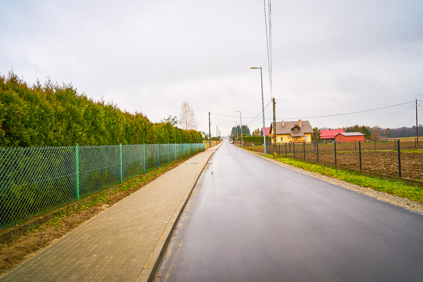 Przebudowa dróg w gminie Jedlicze