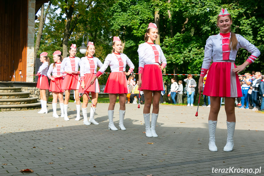 Przegląd Amatorskich Zespołów Mażoretek w Rymanowie