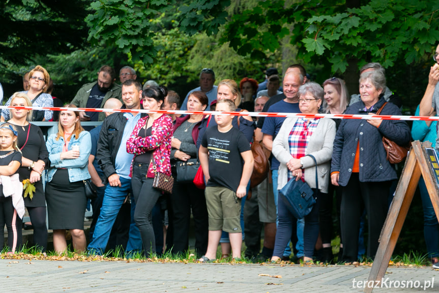 Przegląd Amatorskich Zespołów Mażoretek w Rymanowie