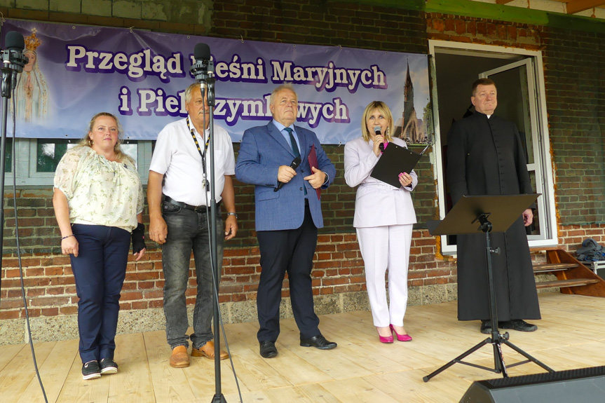 Przegląd Pieśni Maryjnych w Bóbrce