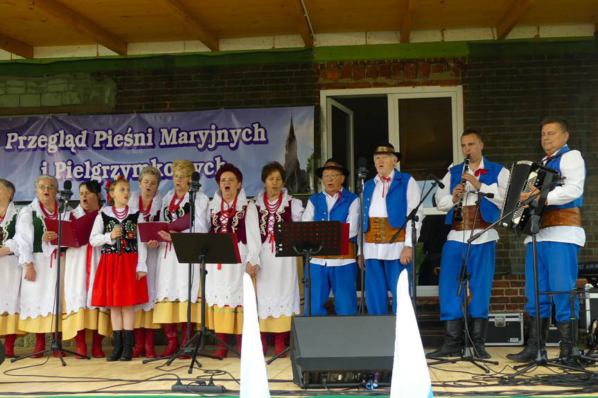 Przegląd Pieśni Maryjnych w Bóbrce