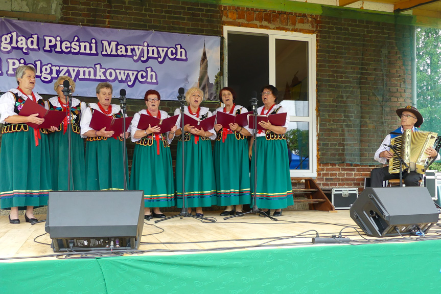 Przegląd Pieśni Maryjnych w Bóbrce