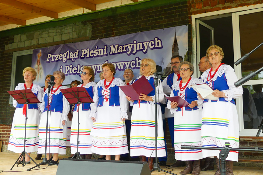 Przegląd Pieśni Maryjnych w Bóbrce