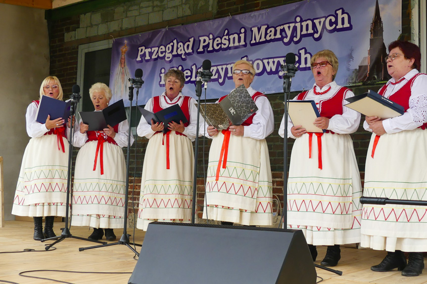 Przegląd Pieśni Maryjnych w Bóbrce