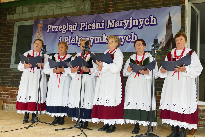 Przegląd Pieśni Maryjnych w Bóbrce