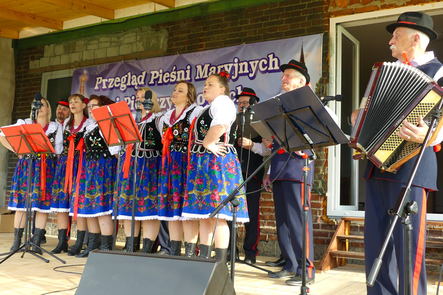 Przegląd Pieśni Maryjnych w Bóbrce