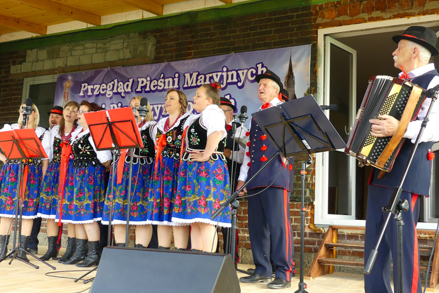 Przegląd Pieśni Maryjnych w Bóbrce