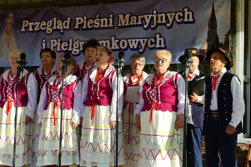 Przegląd Pieśni Maryjnych w Bóbrce