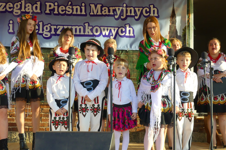 Przegląd Pieśni Maryjnych w Bóbrce