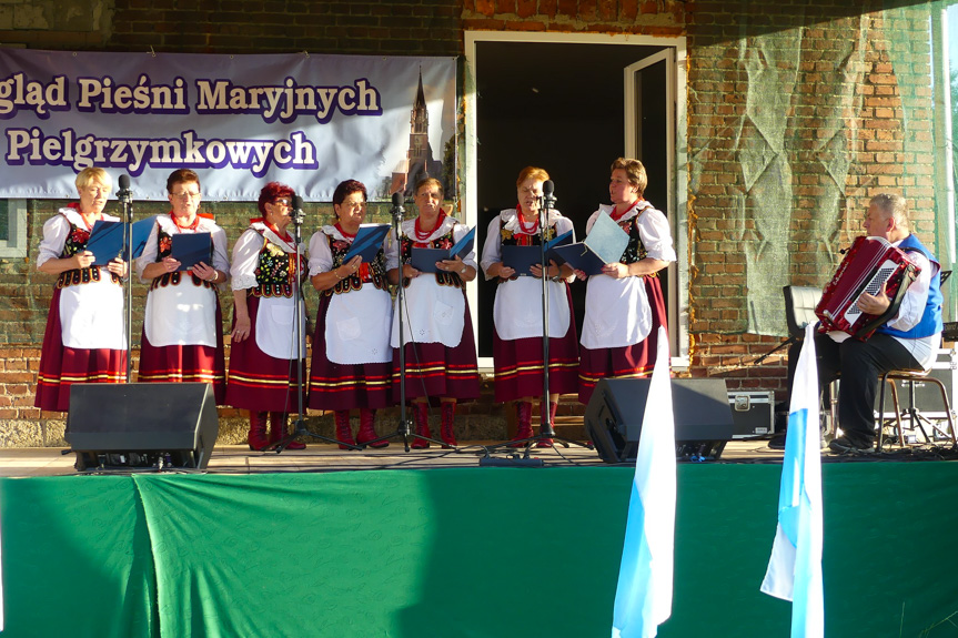 Przegląd Pieśni Maryjnych w Bóbrce