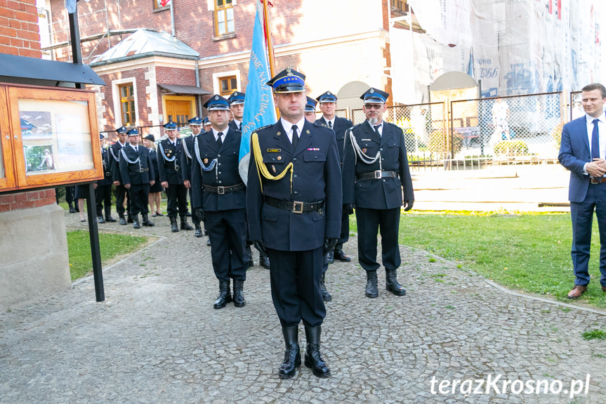 Przekazanie i poświęcenie samochodu dla OSP Miejsce Piastowe