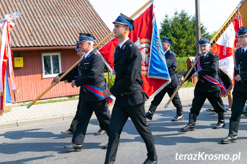 Przekazanie i poświęcenie samochodu dla OSP Miejsce Piastowe