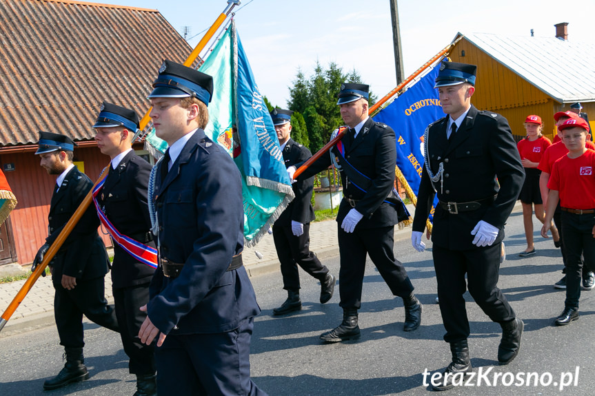 Przekazanie i poświęcenie samochodu dla OSP Miejsce Piastowe