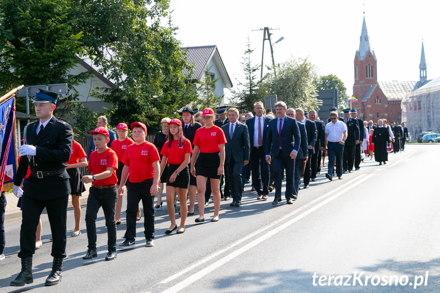 Przekazanie i poświęcenie samochodu dla OSP Miejsce Piastowe