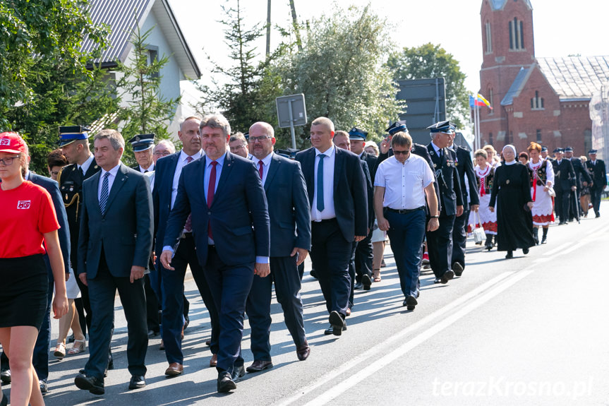 Przekazanie i poświęcenie samochodu dla OSP Miejsce Piastowe