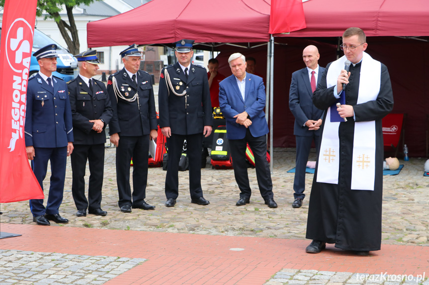 Przekazanie samochodu dla Legionu Gerarda