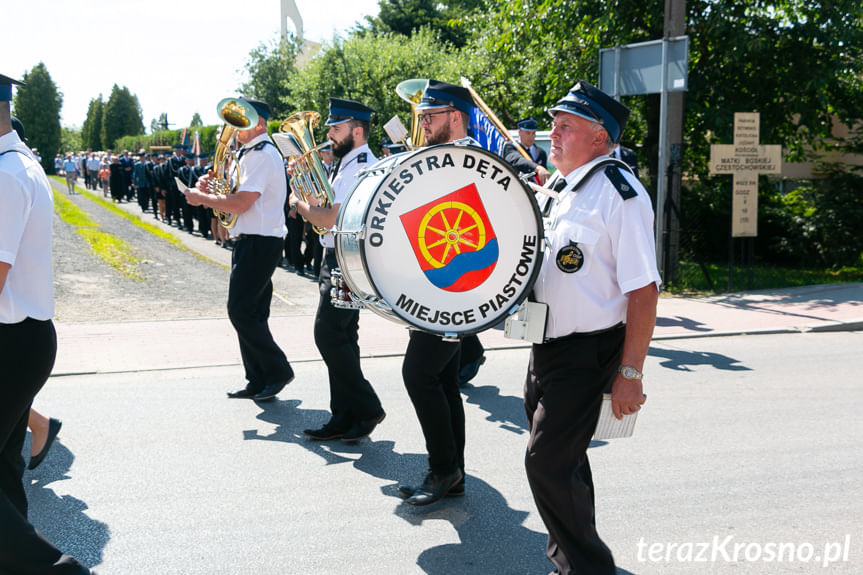 Przekazanie samochodu dla OSP Łężany