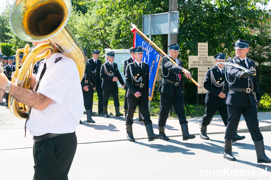 Przekazanie samochodu dla OSP Łężany