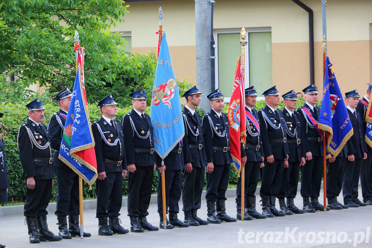 Przekazanie samochodu dla OSP Pustyny