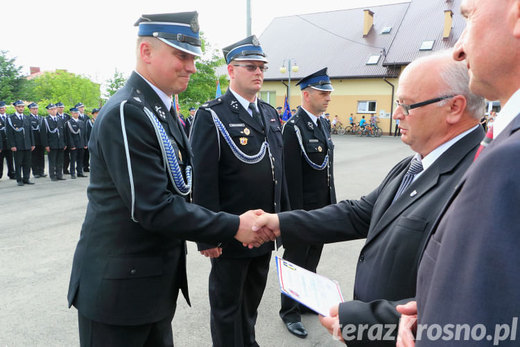 Przekazanie samochodu dla OSP Pustyny