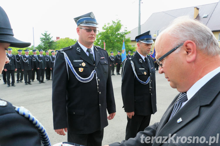 Przekazanie samochodu dla OSP Pustyny