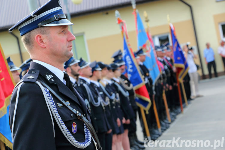 Przekazanie samochodu dla OSP Pustyny