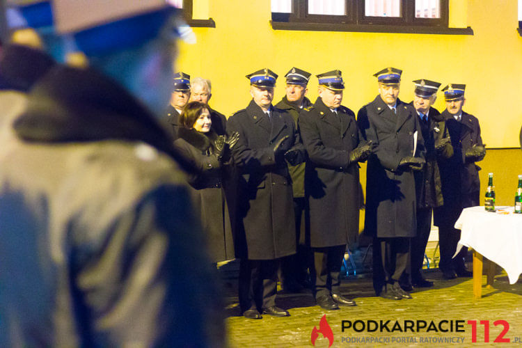 Przekazanie samochodu dla OSP Żarnowiec