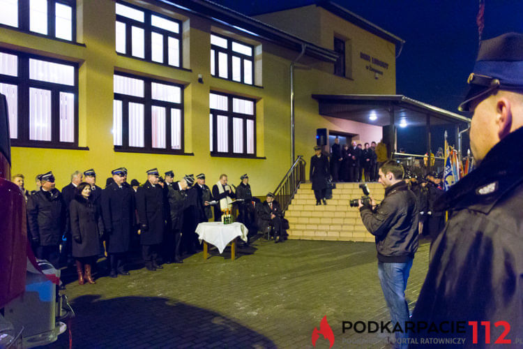 Przekazanie samochodu dla OSP Żarnowiec