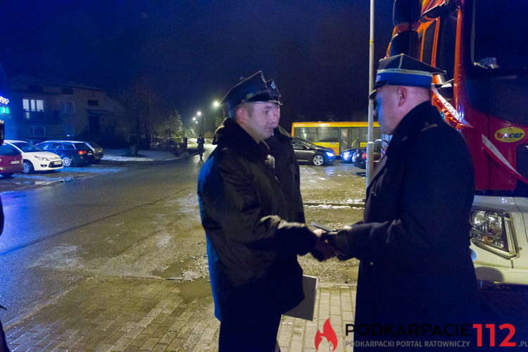 Przekazanie samochodu dla OSP Żarnowiec