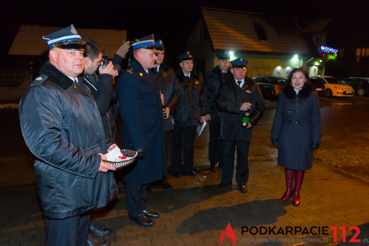 Przekazanie samochodu dla OSP Żarnowiec