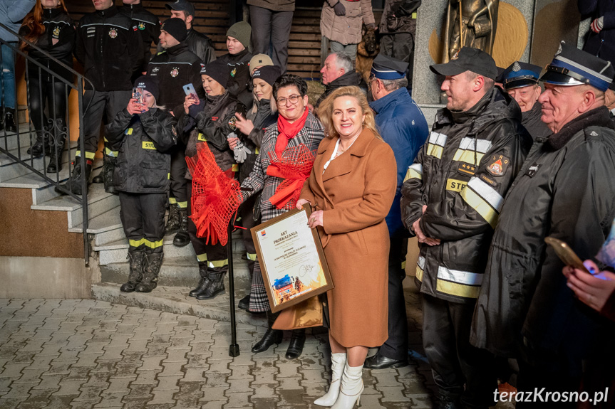 Przekazanie samochodu OSP Głowienka