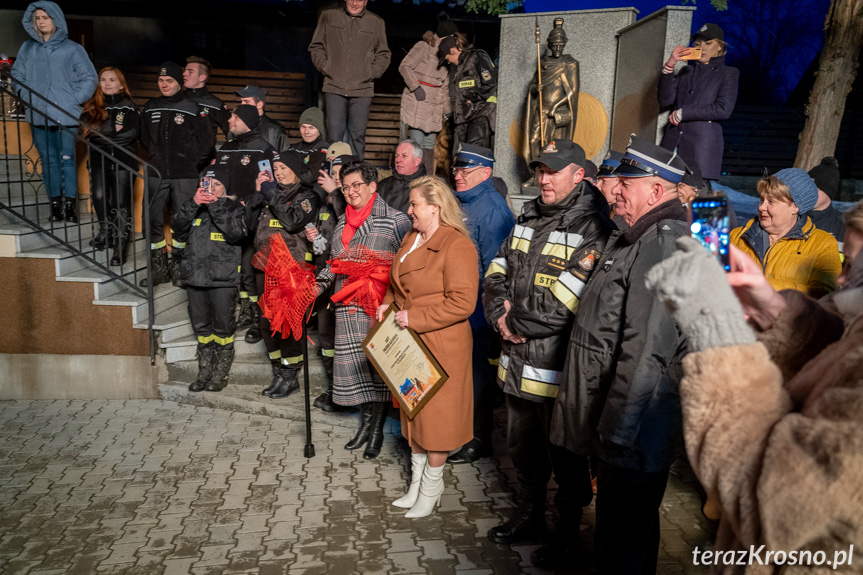 Przekazanie samochodu OSP Głowienka