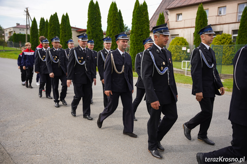 Przekazanie samochodu OSP Leśniówka