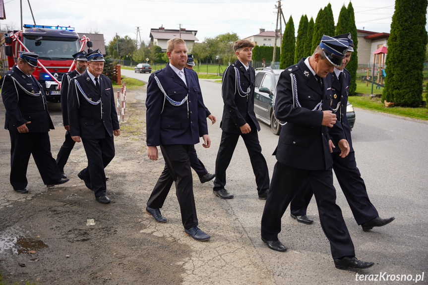 Przekazanie samochodu OSP Leśniówka