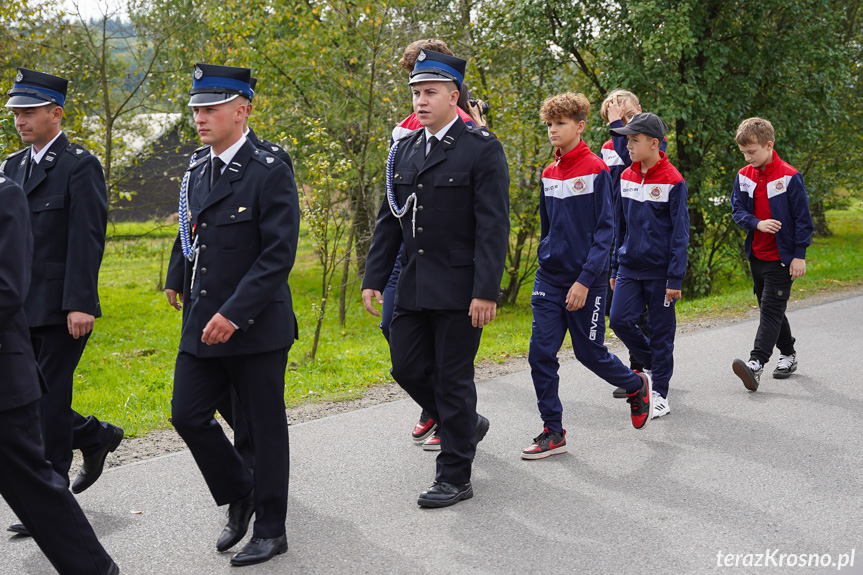 Przekazanie samochodu OSP Leśniówka