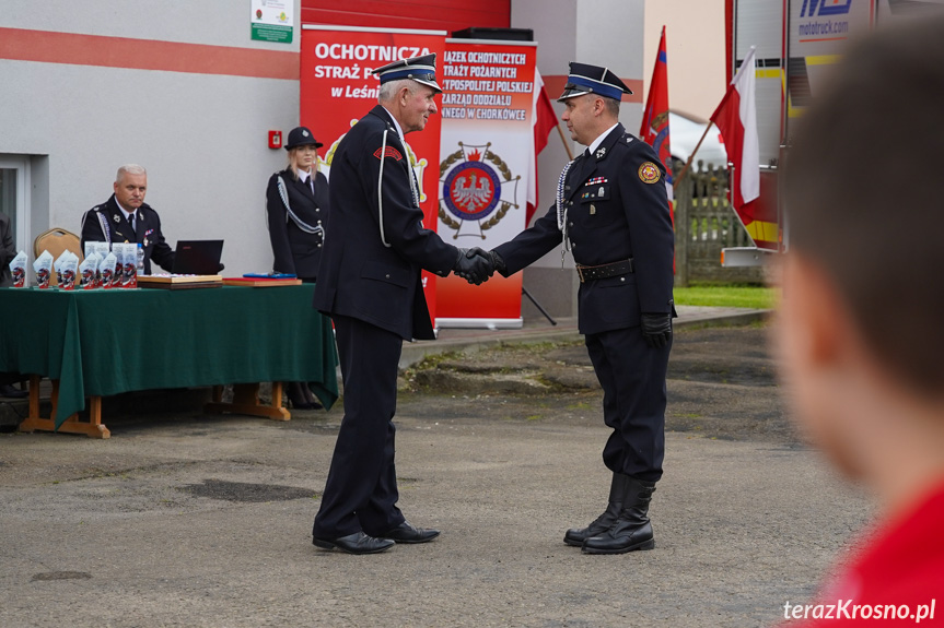 Przekazanie samochodu OSP Leśniówka