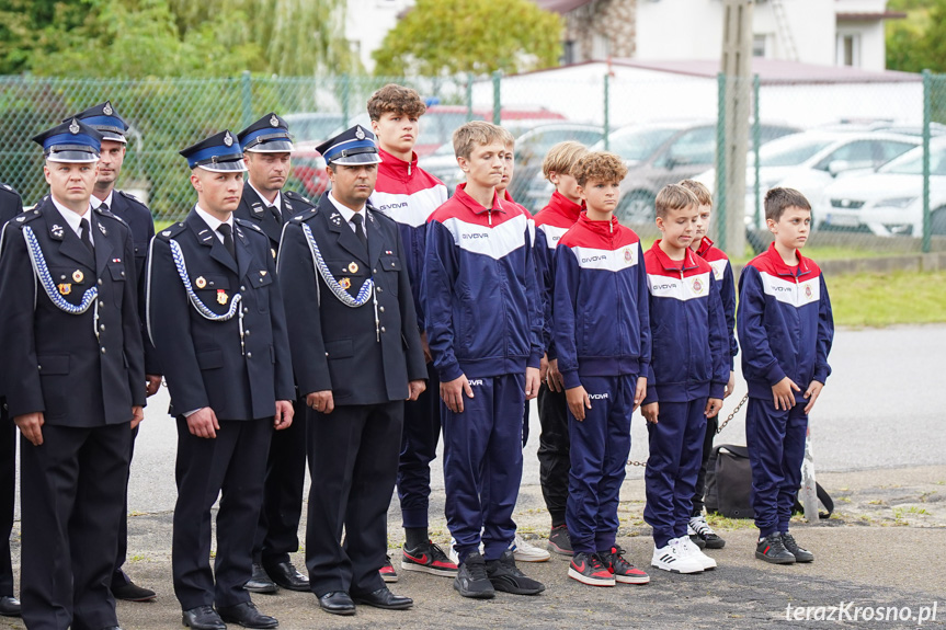 Przekazanie samochodu OSP Leśniówka