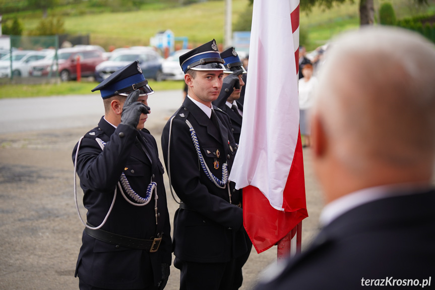 Przekazanie samochodu OSP Leśniówka