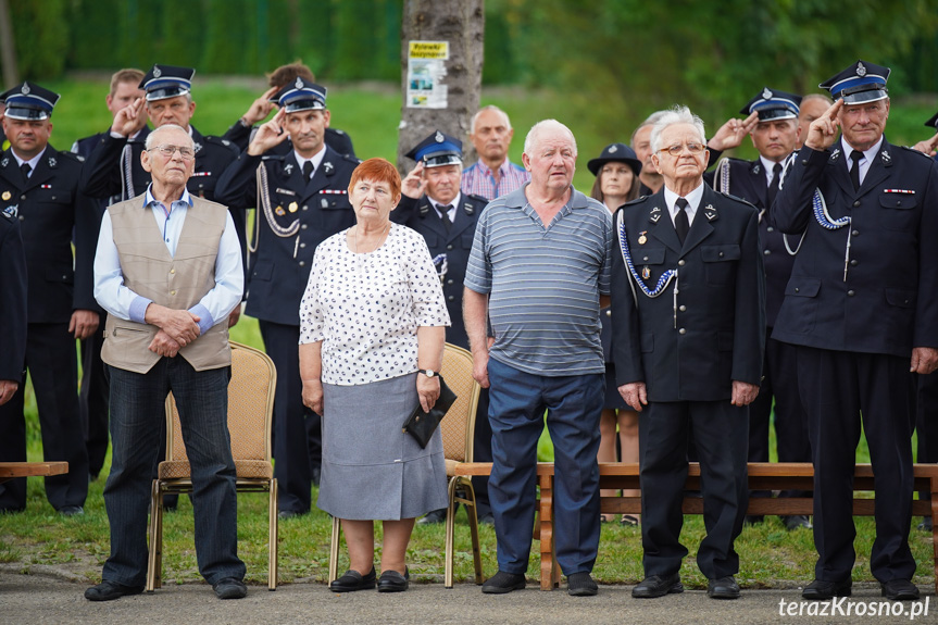 Przekazanie samochodu OSP Leśniówka