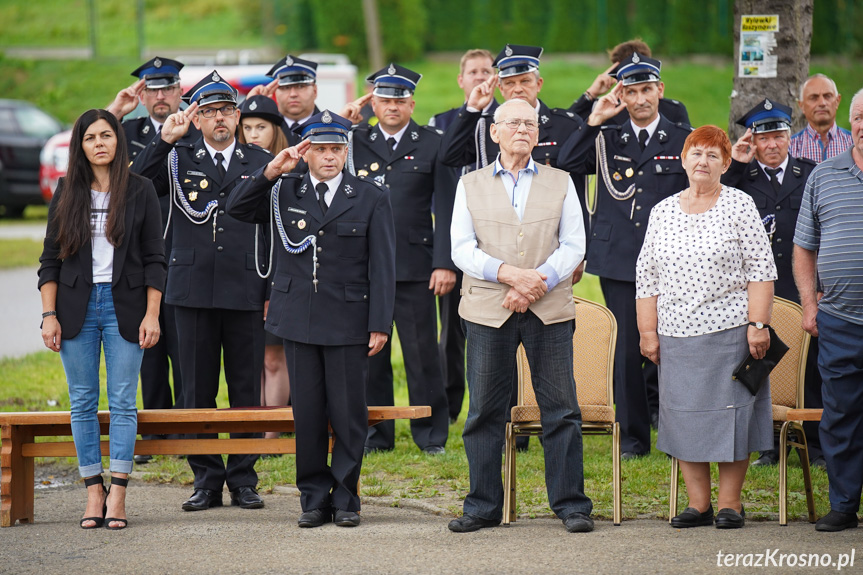 Przekazanie samochodu OSP Leśniówka