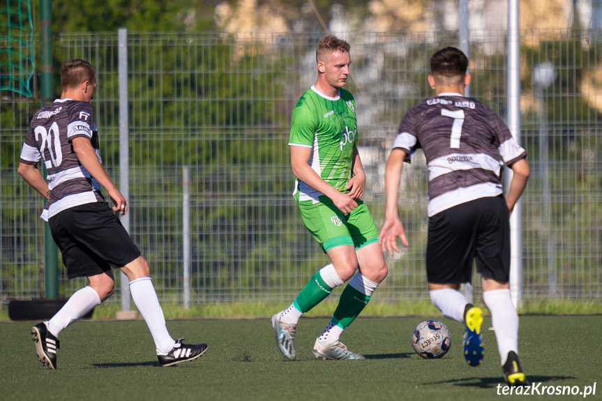 Przełęcz Dukla - Czarni 1910 Jasło 1:5