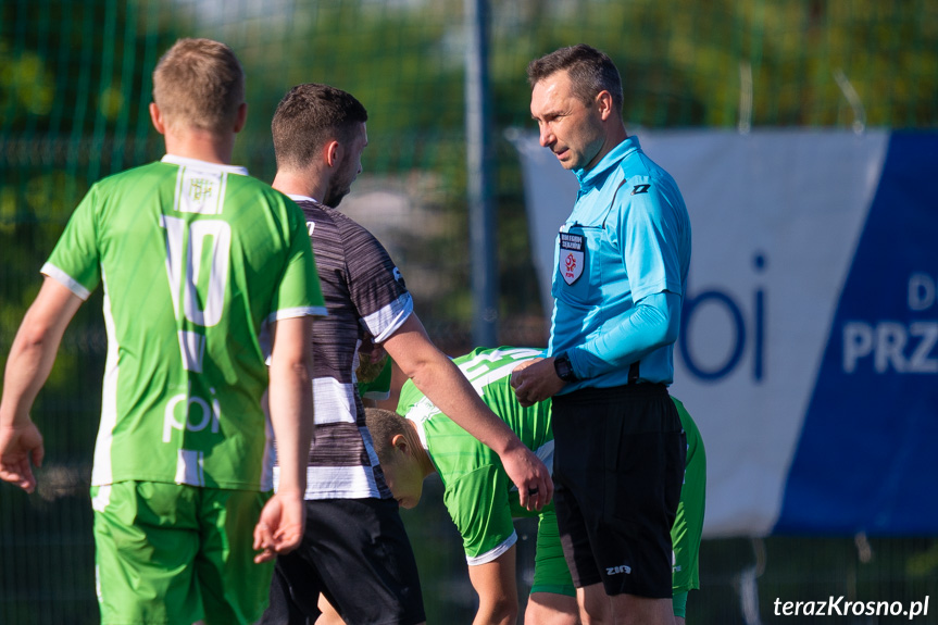 Przełęcz Dukla - Czarni 1910 Jasło 1:5