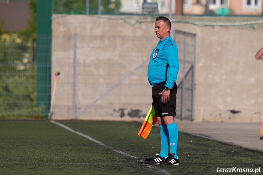 Przełęcz Dukla - Czarni 1910 Jasło 1:5