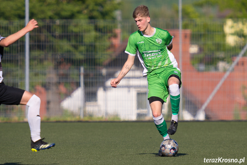 Przełęcz Dukla - Czarni 1910 Jasło 1:5