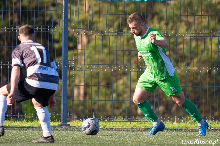 Przełęcz Dukla - Czarni 1910 Jasło 1:5