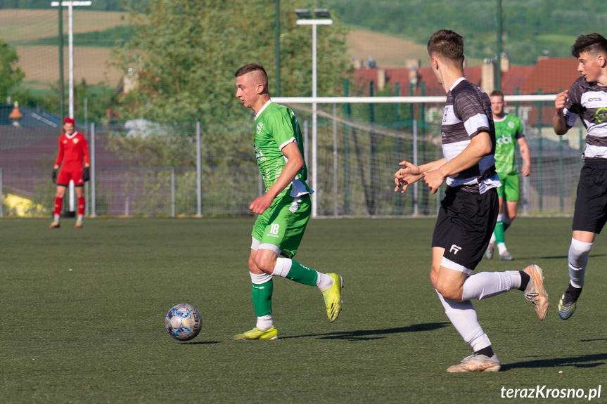 Przełęcz Dukla - Czarni 1910 Jasło 1:5