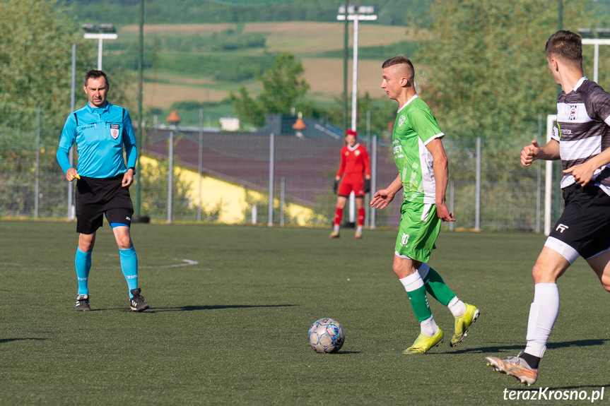 Przełęcz Dukla - Czarni 1910 Jasło 1:5