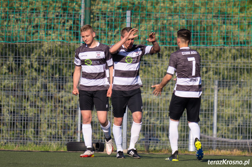 Przełęcz Dukla - Czarni 1910 Jasło 1:5